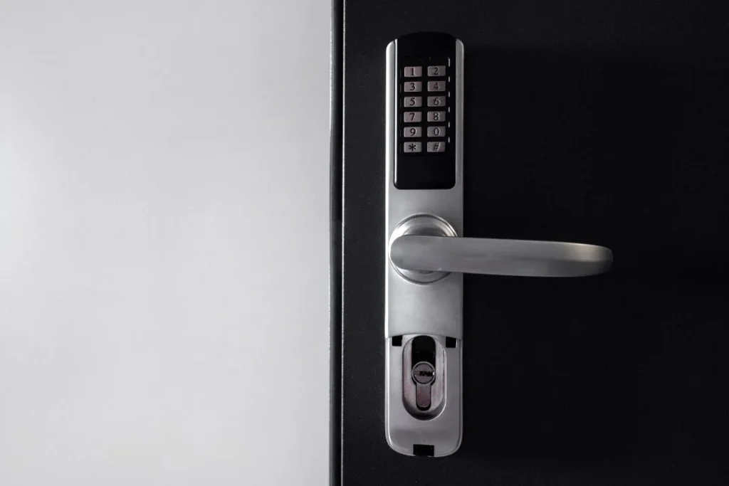 safe locksmith