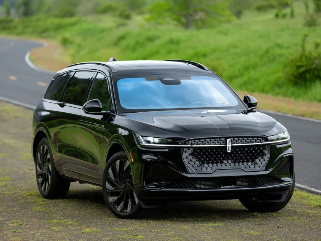 lincoln vehicle